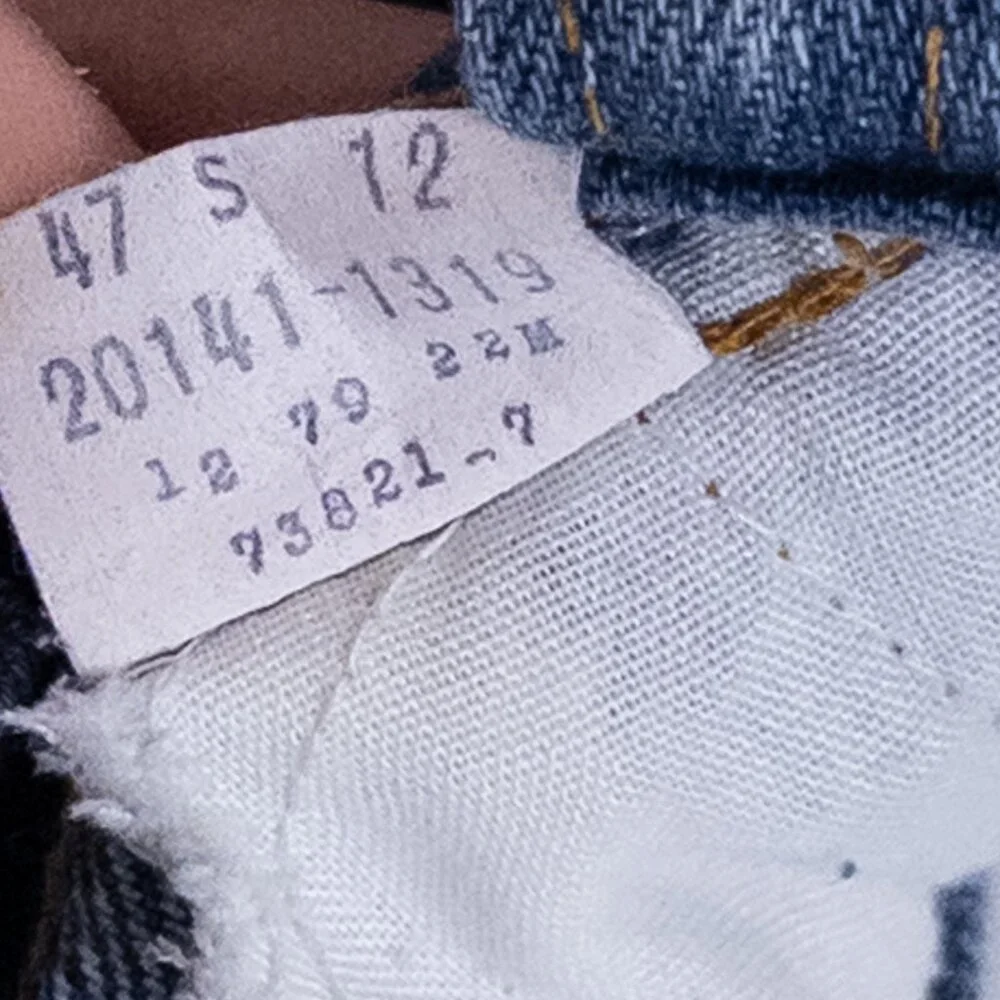Levis levi please see